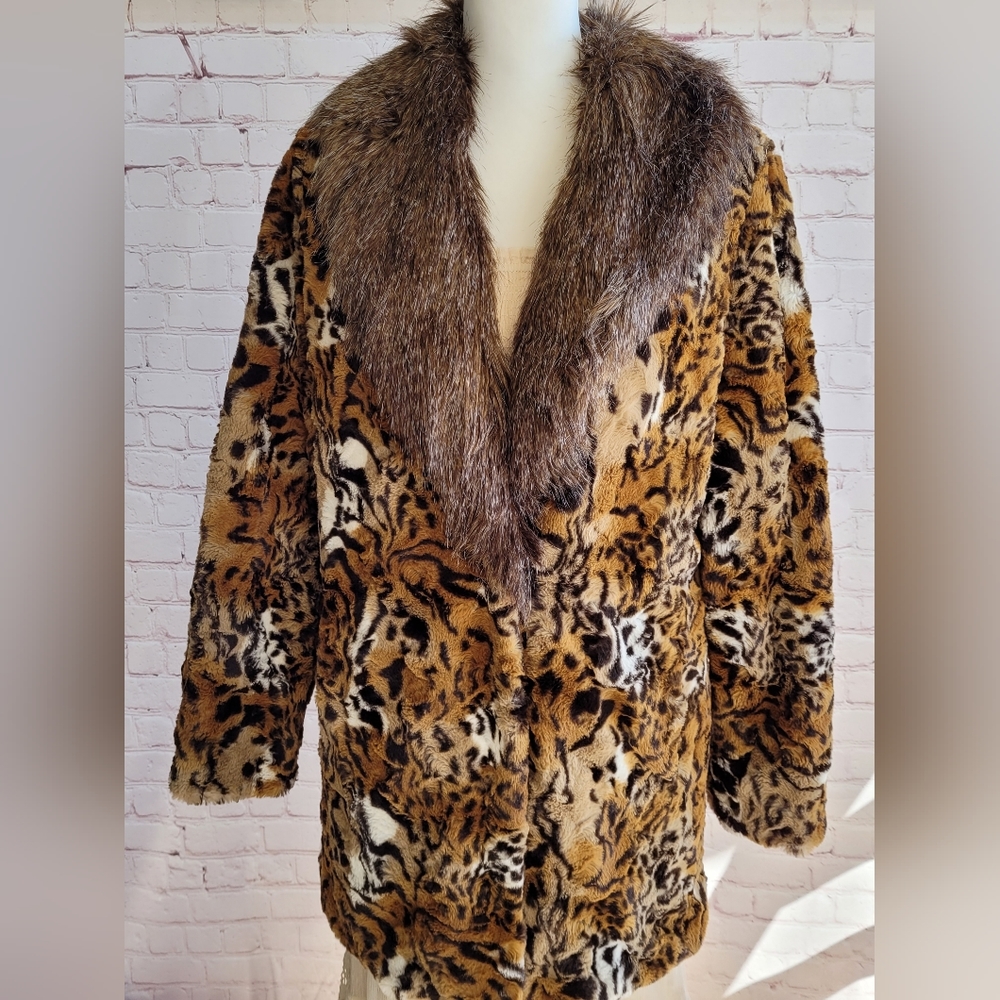 Women's Vintage Adrienne Landau Faux Fur Animal Print Coat. Sz M